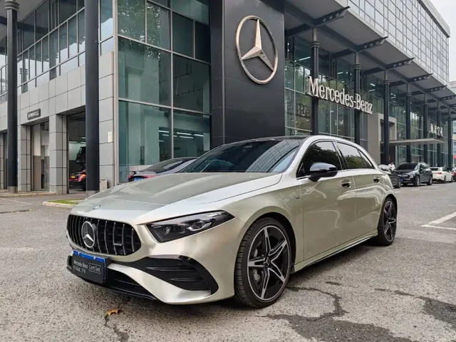 Фотография автомобиля — Mercedes-Benz A-Class AMG
