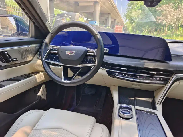 Cadillac CT6 — Фото автомобиля 15