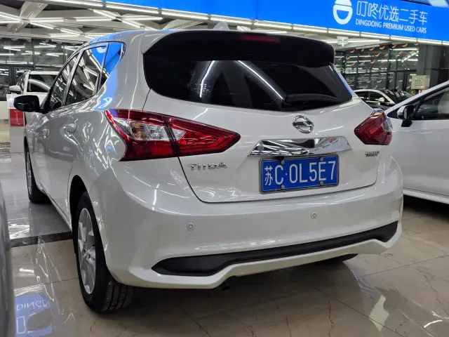 Nissan Tiida — Фото автомобиля 5