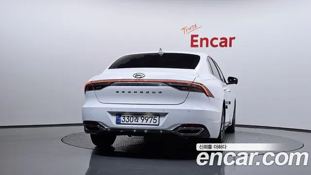 Hyundai Grandeur New — Фото автомобиля 4