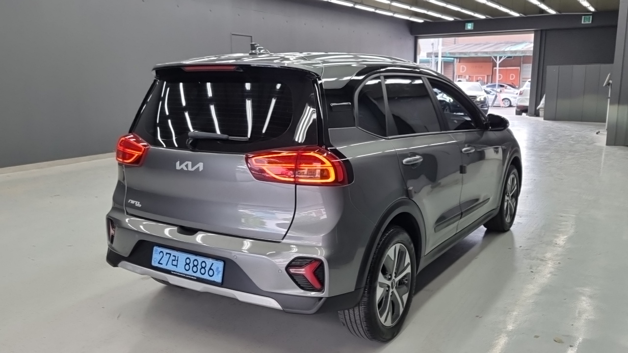 Kia Niro Niro Plus Air — Фото автомобиля 2