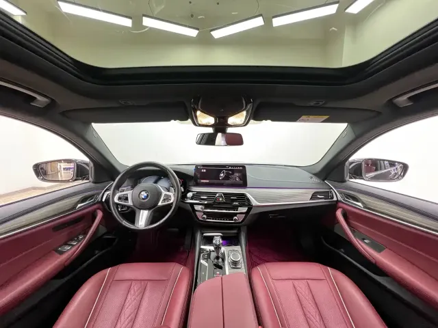 BMW BMW 5 Series 2022 Facelift 530Li Leading M Sport Package — Фото автомобиля 14