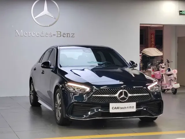 Mercedes-Benz C-Class — Фото автомобиля 2