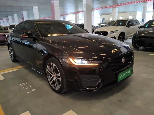 Jaguar XEL — Фото автомобиля 3