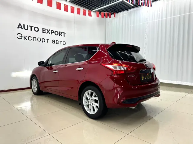 Nissan Tiida — Фото автомобиля 6