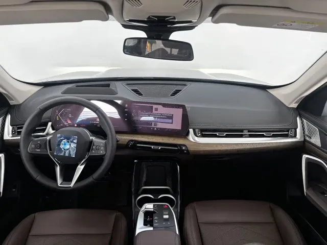 BMW X1 — Фото автомобиля 14