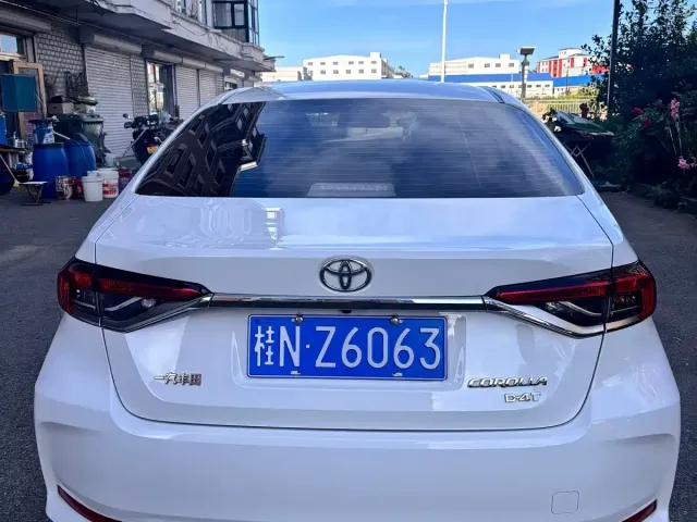 Toyota Corolla — Фото автомобиля 8