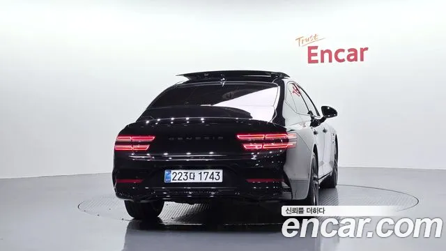Genesis G80 RG3 — Фото автомобиля 4