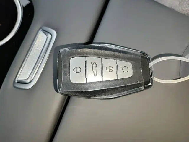 Geely Boyue — Фото автомобиля 8