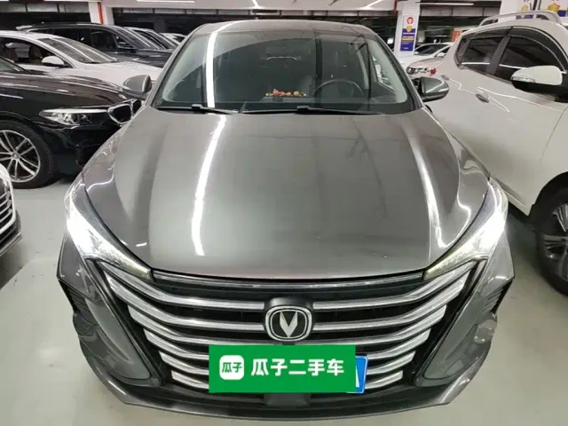 Changan Eado — Фото автомобиля 2