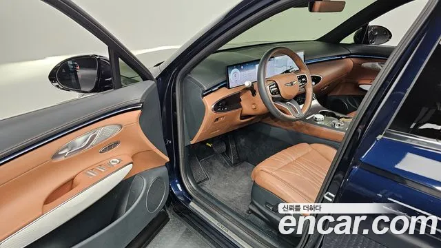 Genesis GV70 2.5T Бензин 2WD — Фото автомобиля 8