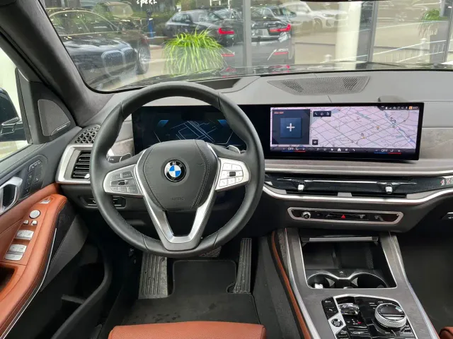 BMW X7 — Фото автомобиля 11