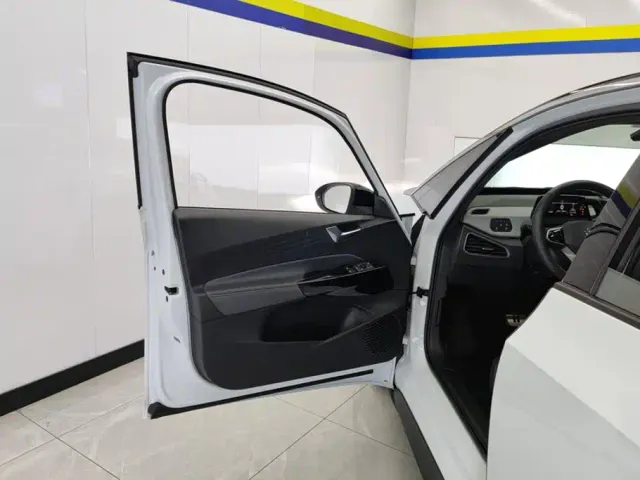 Volkswagen ID.3 — Фото автомобиля 7