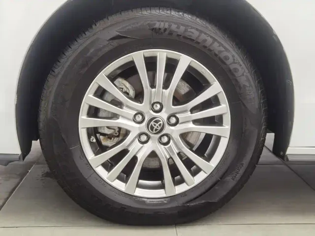 Toyota Sienna — Фото автомобиля 17