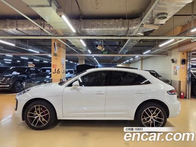 Porsche Macan — Фото автомобиля 6