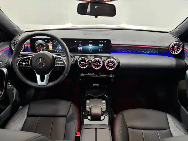 Mercedes-Benz A-Class — Фото автомобиля 11