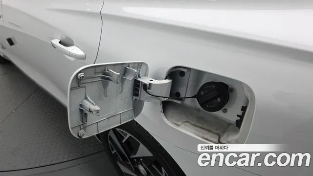 Hyundai Grandeur (New) Hybrid — Фото автомобиля 29