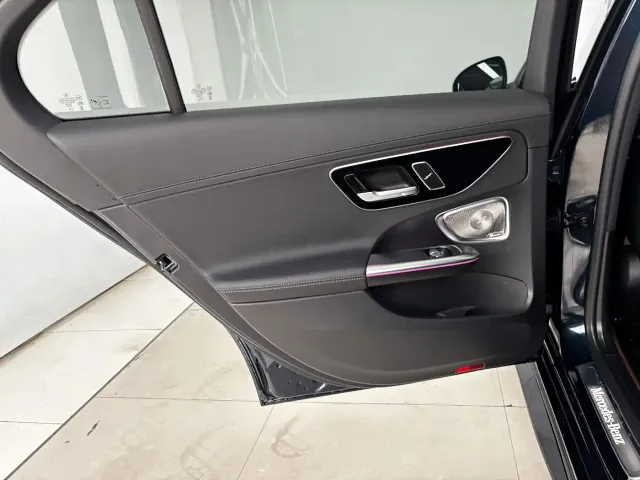 Mercedes-Benz C-Class — Фото автомобиля 21