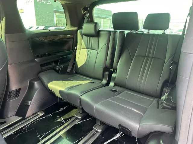 Toyota Alphard — Фото автомобиля 8