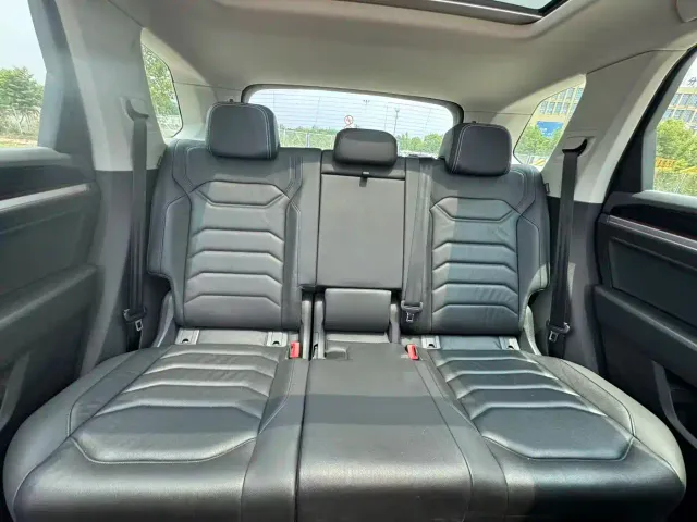 Volkswagen Touareg 2022 2.0TSI Rui Shang Edition — Фото автомобиля 18