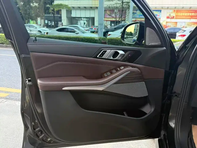 BMW X5 — Фото автомобиля 13