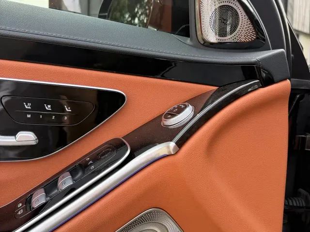 Mercedes-Benz S-Class — Фото автомобиля 8