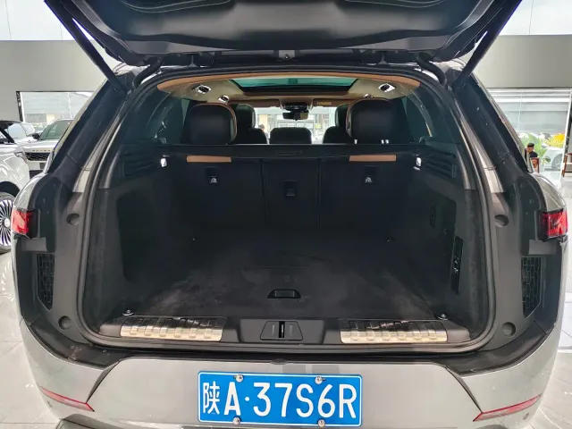 Land Rover Range Rover Sport — Фото автомобиля 20