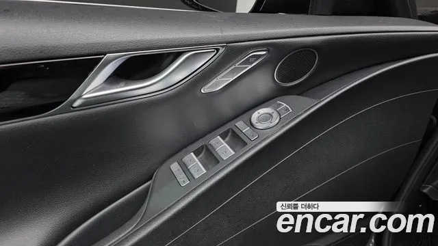 Genesis G80 Бензин 2.5 турбо AWD — Фото автомобиля 24