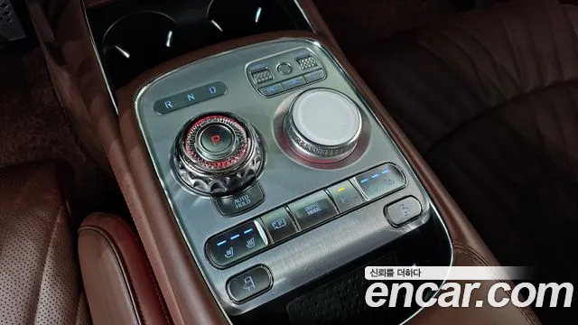 Genesis G90 Бензин 3.5 турбо AWD — Фото автомобиля 7