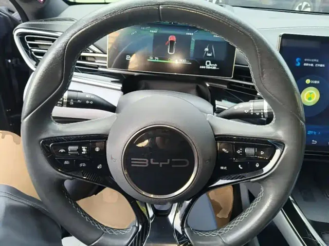 BYD Seal — Фото автомобиля 10