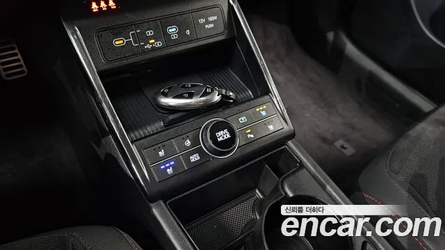 Hyundai Kona Kona (SX2) Бензин 1.6 турбо 2WD — Фото автомобиля 14