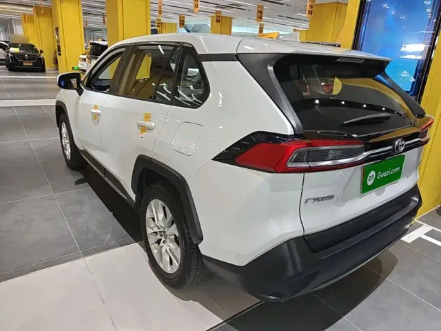 Toyota Wildlander — Фото автомобиля 4