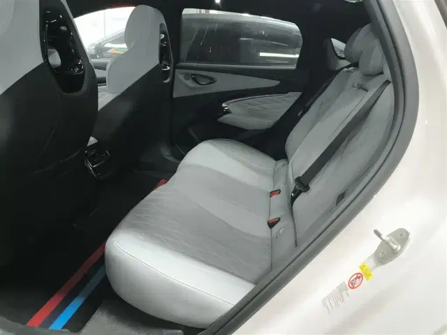 BYD Seal — Фото автомобиля 16