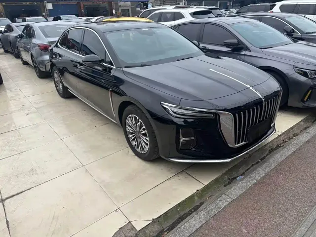 Hongqi H5 — Фото автомобиля 3