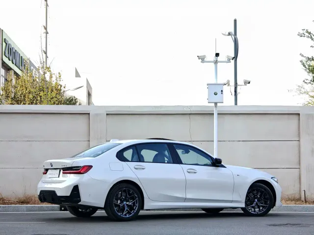 BMW 3 Series — Фото автомобиля 4