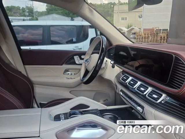 Mercedes-Benz GLS-Class — Фото автомобиля 12