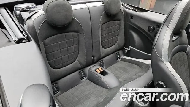 Mini Cooper Convertible — Фото автомобиля 25