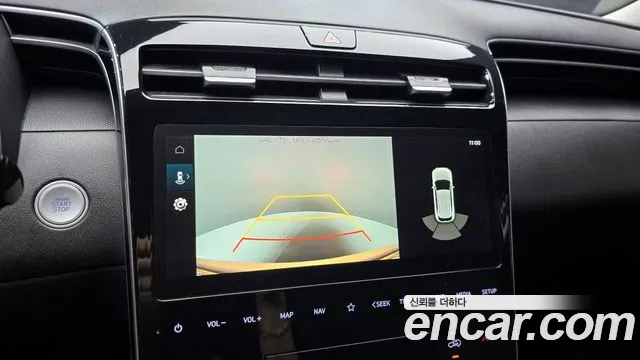 Hyundai Tucson Tucson (NX4) Бензин 1.6 турбо 2WD — Фото автомобиля 16