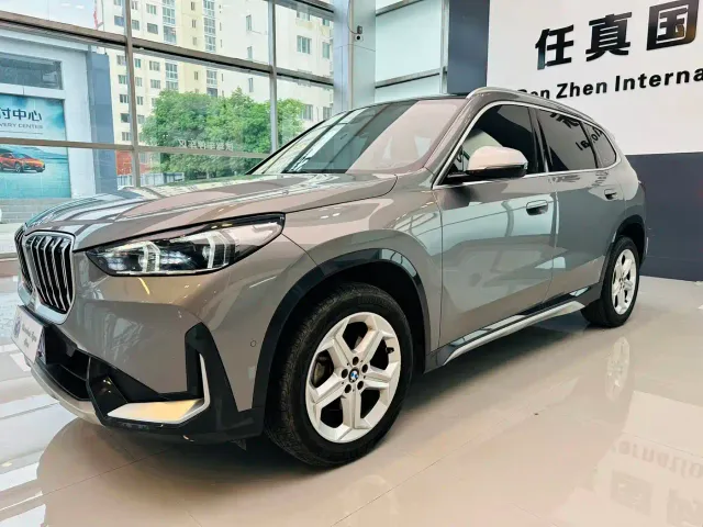 Фотография автомобиля — BMW X1