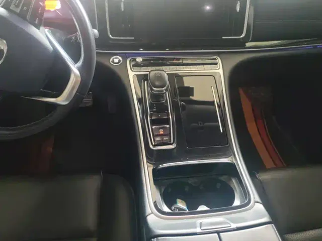GAC Trumpchi M8 — Фото автомобиля 16