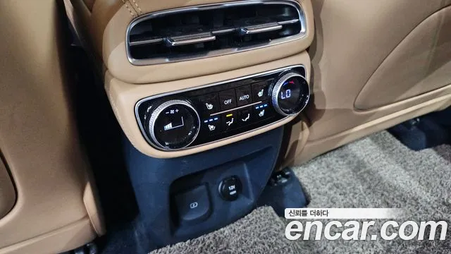 Genesis GV80 3.5T Бензин AWD — Фото автомобиля 28