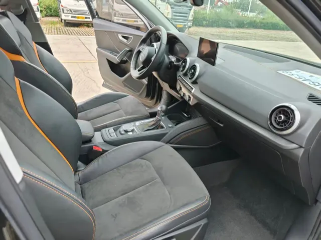 Audi Audi Q2L e-tron 2022 Q2L e-tron Pure Electric Intelligent — Фото автомобиля 15