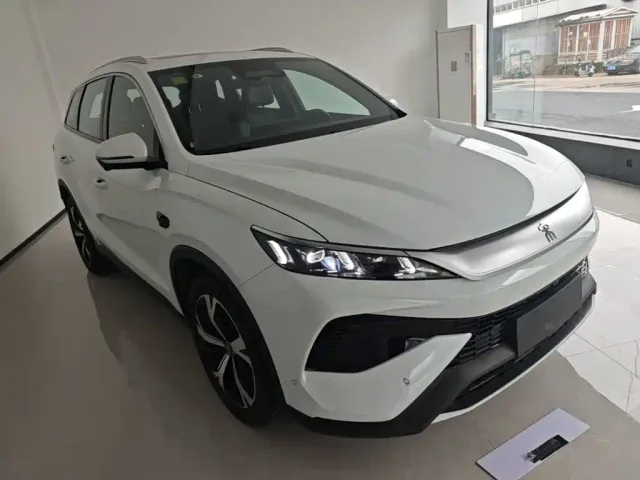 BYD Song Pro — Фото автомобиля 3