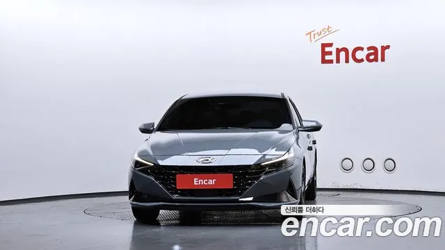 Hyundai AVANTE Avante (CN7) — Фото автомобиля 3