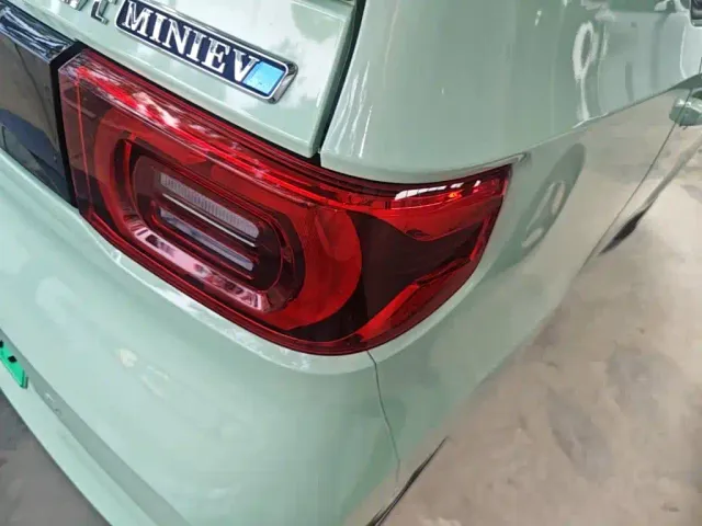 Wuling Hongguang Mini EV — Фото автомобиля 7