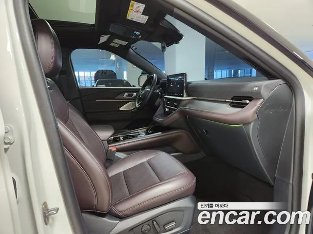Ford Explorer 6th Gen — Фото автомобиля 12