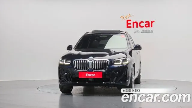 BMW iX3 — Фото автомобиля 3