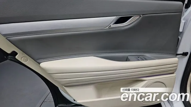 Genesis G80 Бензин 2.5 турбо AWD — Фото автомобиля 17