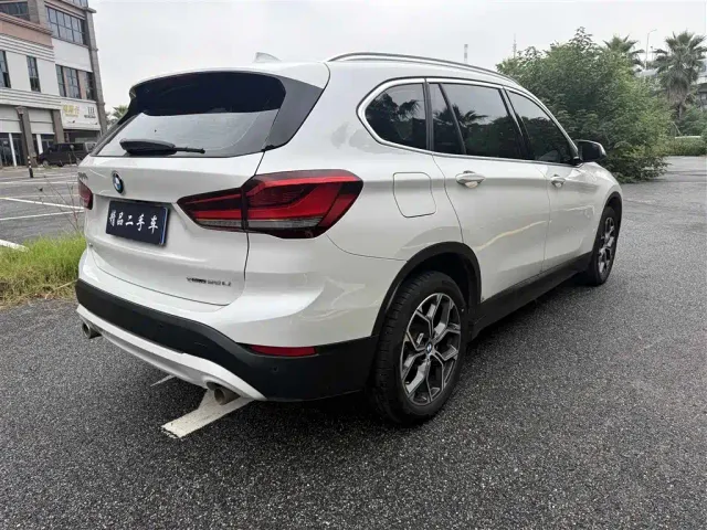 BMW X1 — Фото автомобиля 4