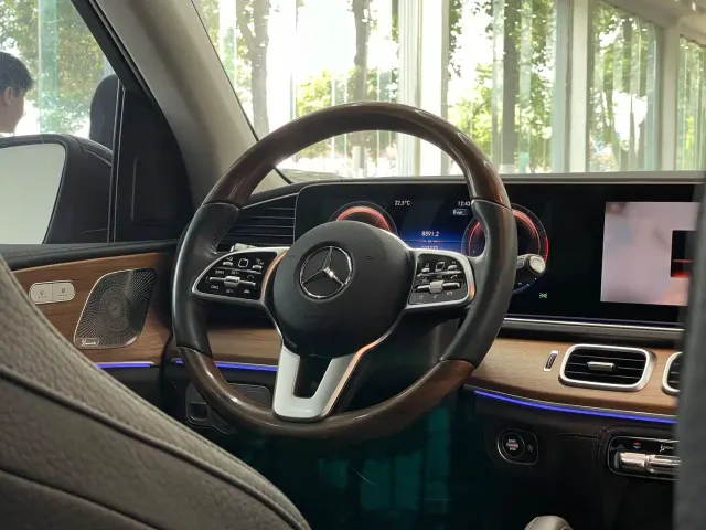 Mercedes-Benz GLS-Class — Фото автомобиля 29